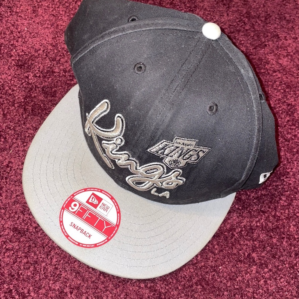 Los Angelos Kings Hat Snapback (Black and Gray)
